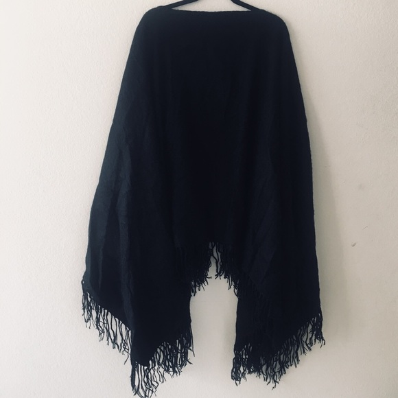 Sweaters - 2018 RUNWAY Alpaca Poncho Peru Black W/Fringe